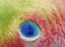 Chiêm ngưỡng miệng núi lửa có hình con mắt tuyệt đẹp vừa được phát hiện trên sao Hỏa