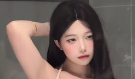 Hot girl "muốn nổi", chiêu trò cố tình bất chấp để câu view từ người xem?