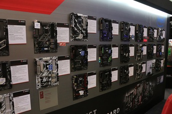 Đón đầu Core i9, MSI giới thiệu "liền tù tì" 5 bo mạch chủ siêu khủng, siêu đẹp