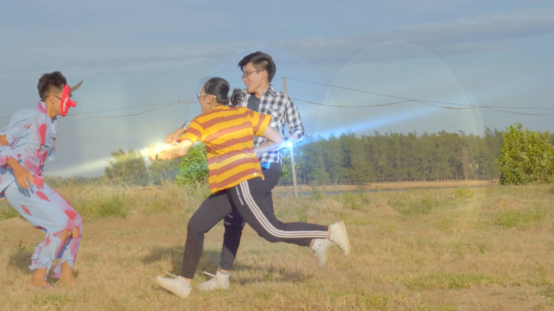 Siêu nhân đầu tiên của Việt Nam: Chiến Đội Vệ Thú - Khi giấc mơ tuổi thơ chắp cánh bay xa - Ảnh 7.