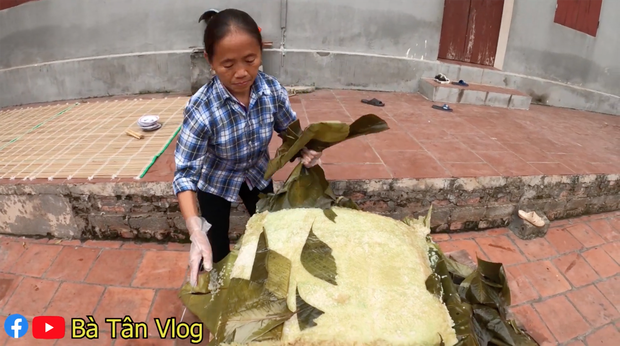 Bà Tân Vlog làm nồi bánh chưng xanh siêu to khổng lồ, dân tình bảo ra Giêng chắc cũng ăn không hết - Ảnh 10.