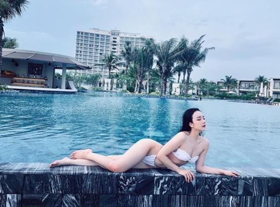 Cận cảnh cuộc sống sang chảnh của hot girl ngủ gật từng tuyên bố đi hát thành công hơn Chi Pu - Ảnh 8.