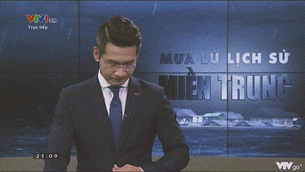 BTV của VTV nói về giây phút xúc động gây gián đoạn chương trình phát sóng trực tiếp về mưa lũ miền Trung - Ảnh 3.