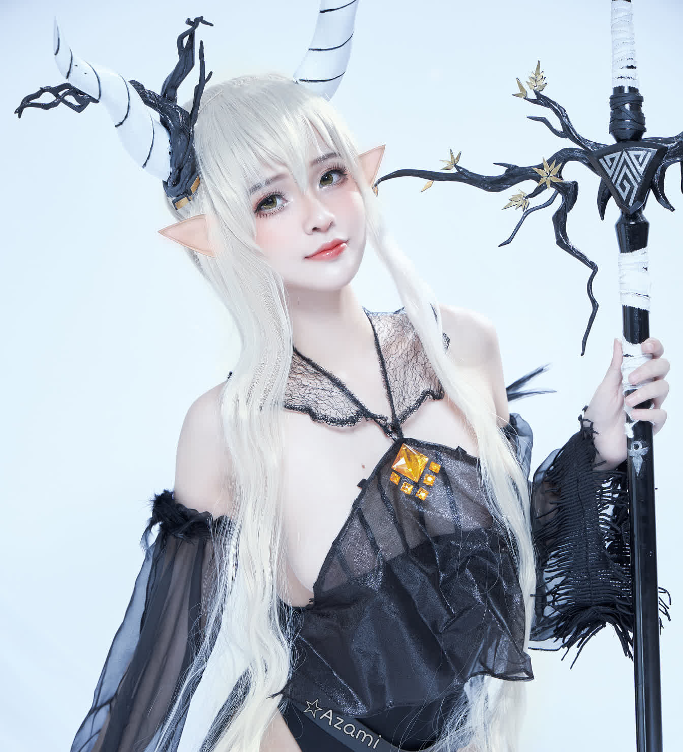 Nữ coser người Việt khoe trọn body hoàn hảo, nước da trắng ngần khi hóa thân thành nhân vật trong Arknights - Ảnh 11.