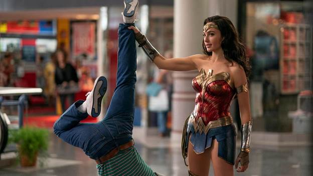 Wonder Woman 1984: Đằng sau một bom tấn siêu anh hùng là 5 bài học quý giá - Ảnh 3.