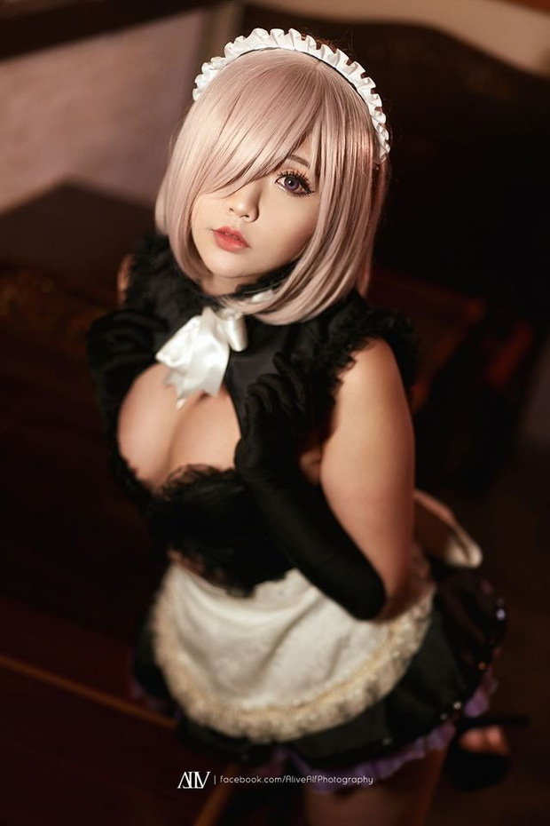 Hana Bunny Cosplay In Azur Lane Mark Game