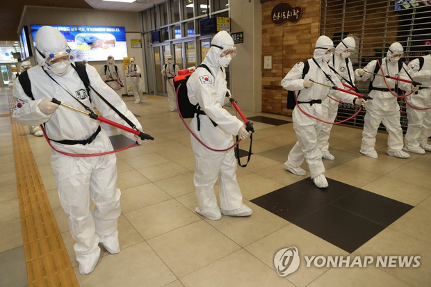 Hàn Quốc: Tiếp tục có thêm 376 người nhiễm virus corona với 90% tại Daegu, tổng số ca mắc bệnh đã vượt 3500 - Ảnh 1.