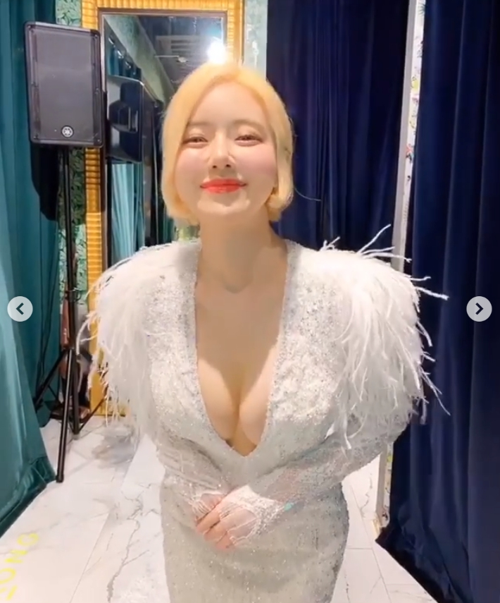 DJ Soda đăng ảnh thử váy cưới, cộng đồng mạng khóc than Chẳng nhẽ idol đi lấy chồng thật à - Ảnh 5. DJ Soda đăng ảnh thử váy cưới, cộng đồng mạng khóc than Chẳng nhẽ idol đi lấy chồng thật à - Ảnh 5.