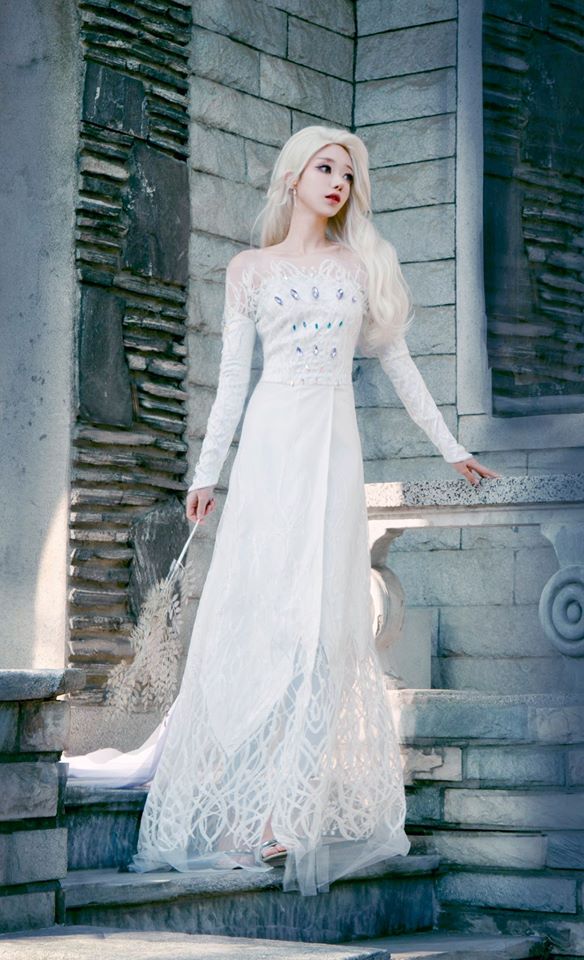 Ngẩn ngơ ngắm công chúa Elsa bước ra đời thật đẹp hơn cả trong phim Frozen - Ảnh 4.