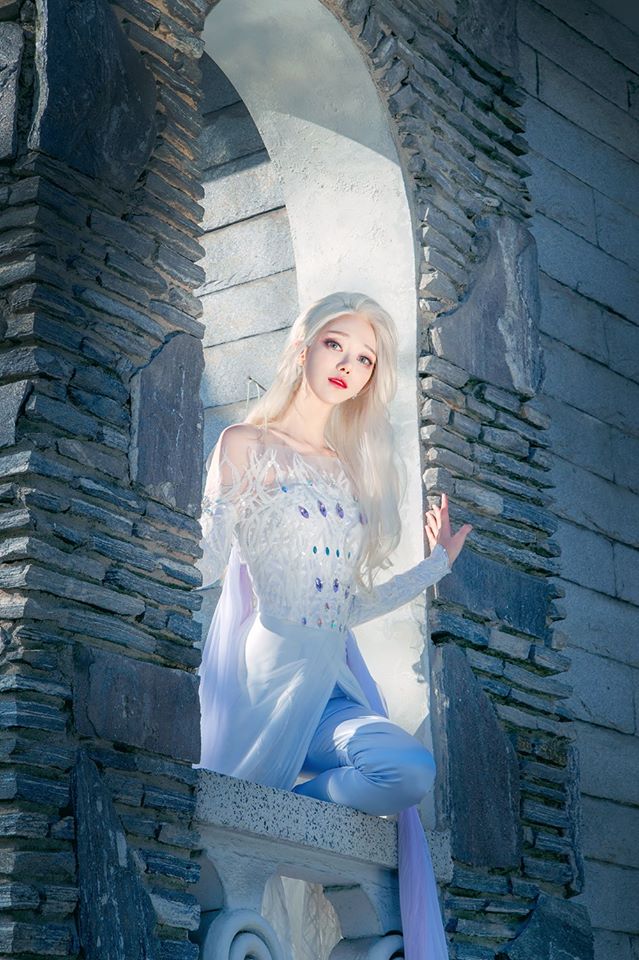 Ngẩn ngơ ngắm công chúa Elsa bước ra đời thật đẹp hơn cả trong phim Frozen - Ảnh 5.