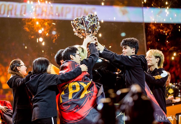 Bị Riot Games khịa quá nhiều, G2 Esports bật mode dỗi - Làm ơn, bọn tôi có muốn thua 0-3 đâu - Ảnh 1.