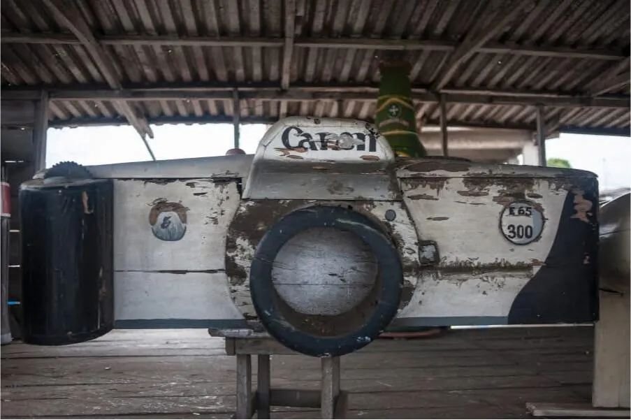 Ngoài anh da đen khiêng hòm, châu Phi còn nổi tiếng với những quan tài bá đạo khiến “người chết cũng phải mỉm cười” - Ảnh 4.