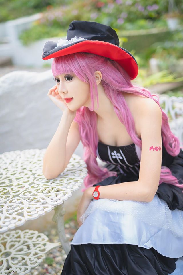 One Piece: Lịm tim trước hình ảnh dễ thương khó cưỡng của công chúa bóng ma Perona qua loạt ảnh cosplay đẹp mê hồn - Ảnh 5.