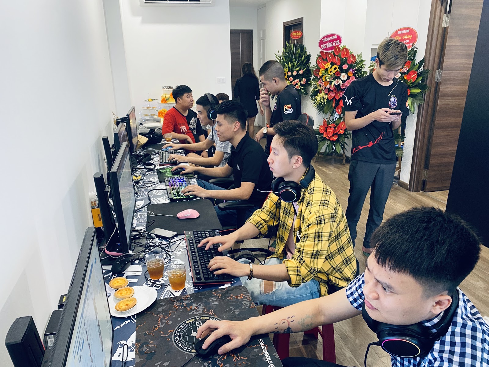 SQUARON - Team eSport với ước muốn làm sống dậy tựa game CS 1.1 - Ảnh 5. SQUARON - Team eSport với ước muốn làm sống dậy tựa game CS 1.1 - Ảnh 5.