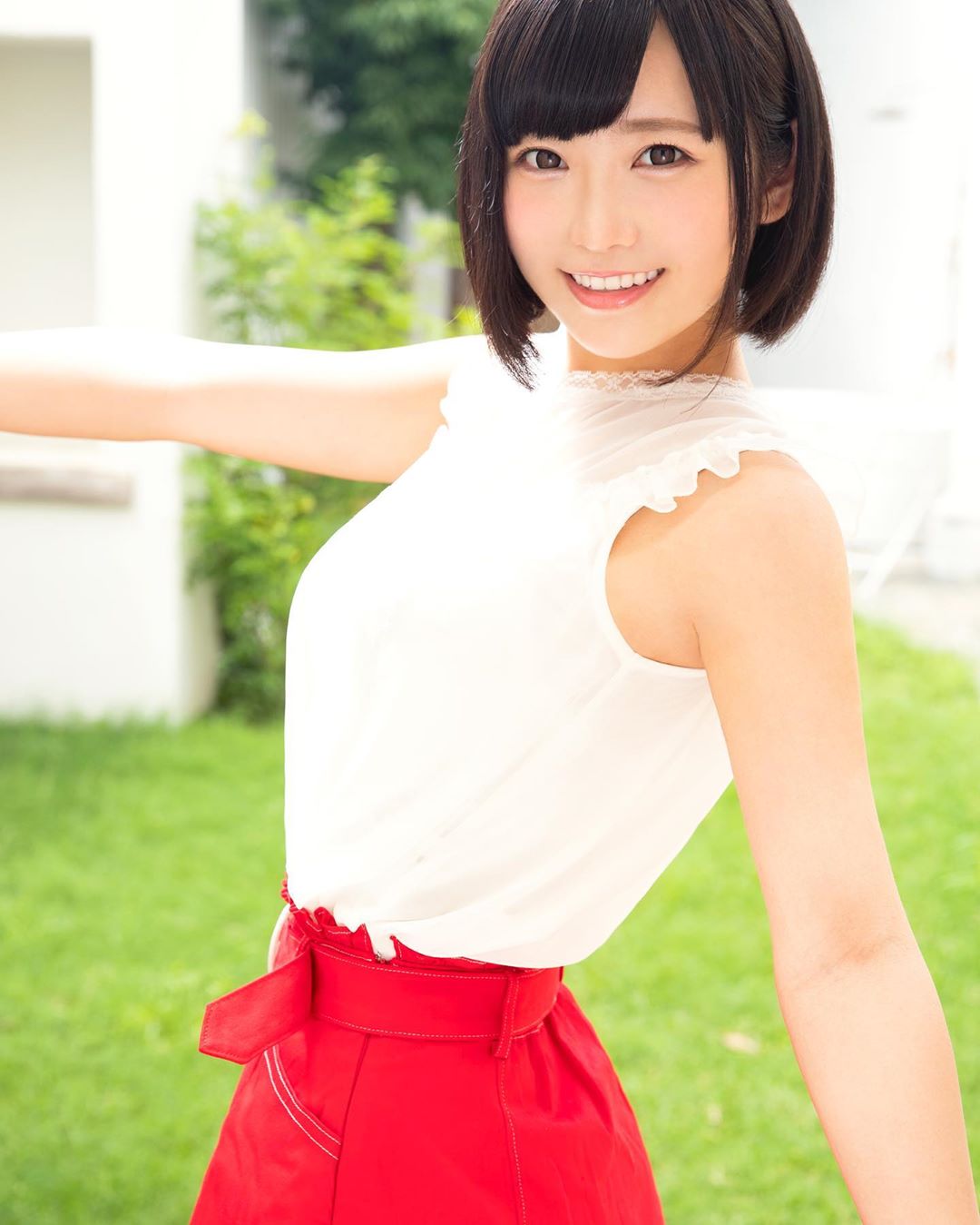 Ngắm nhan sắc Yui Shirasaka, tiểu mỹ nhân sinh năm 2000 của làng phim 18+ N...