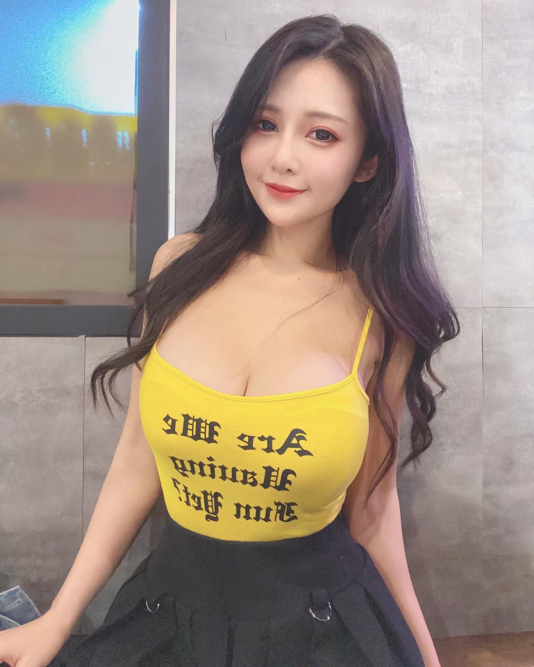 Hot Girl 1 Triệu Follow Hoảng Hốt Khi Bị Đặt Trộm Camera Trong Phòng Thay  Quần Áo, Vội Vàng Lên Kênh Youtube Trần Tình