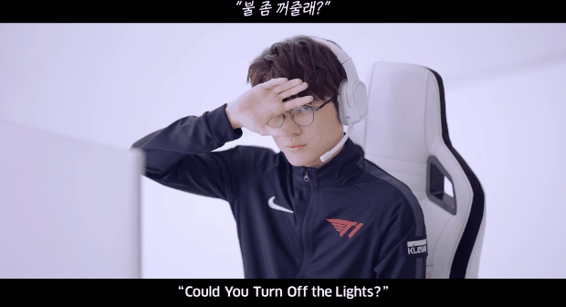 KLEVV và T1 tung TVC quảng cáo, câu thả thính em tắt đèn đi được không của Faker nổi rần rần, viral khủng khiếp trên diễn đàn LOL Hàn Quốc - Ảnh 8.