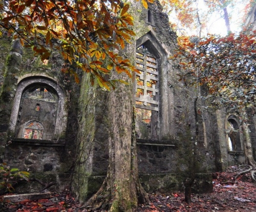 Khám phá những địa điểm bỏ hoang như game kinh dị tại Việt Nam: Nhà thờ cổ Ba Vì - Ảnh 3.