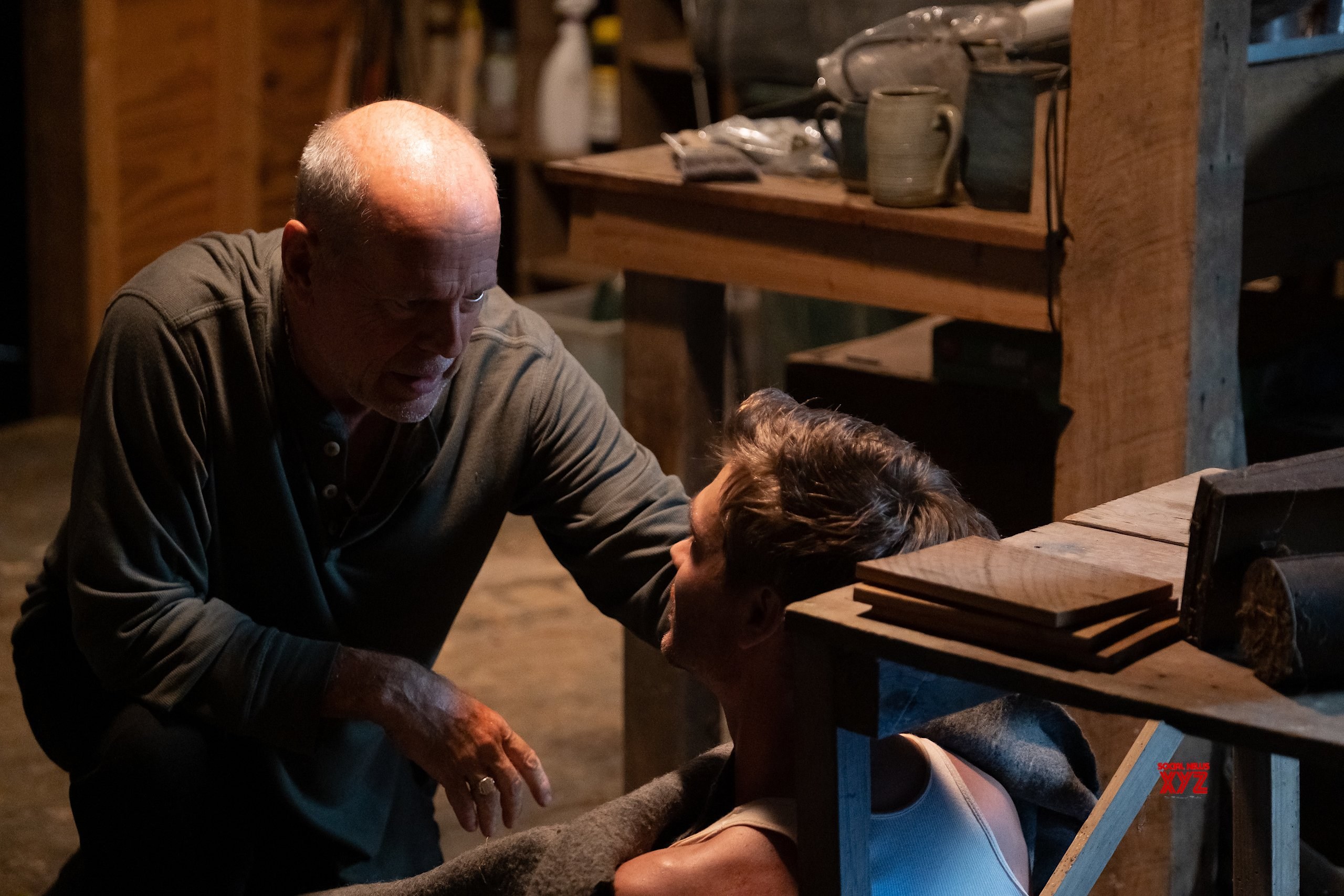 Già gân Bruce Willis trở lại trong tác phẩm hành động, giật gân Đêm Sống Còn - Ảnh 5.