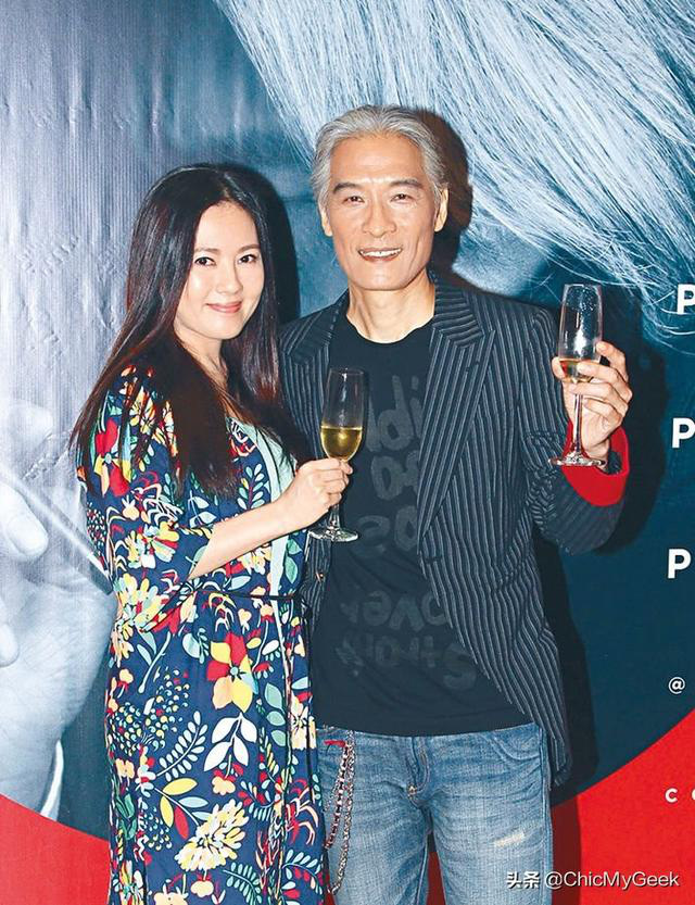 Nữ thần phim nóng Hong Kong: Lấy chồng xấu xí, đau đớn vì luôn bị người ta ruồng bỏ - Ảnh 4. Nữ thần phim nóng Hong Kong: Lấy chồng xấu xí, đau đớn vì luôn bị người ta ruồng bỏ - Ảnh 4.