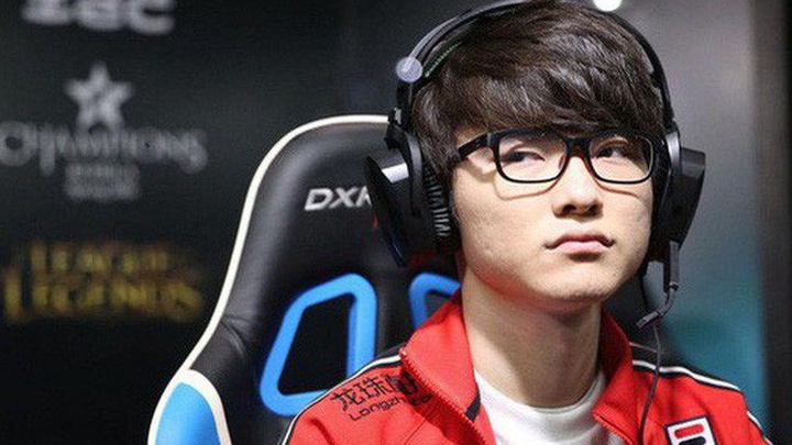 Đội hình bất diệt “SKT 2015” giờ mỗi người một ngả, người lên chủ tịch người tiếp tục thi đấu - Ảnh 1.
