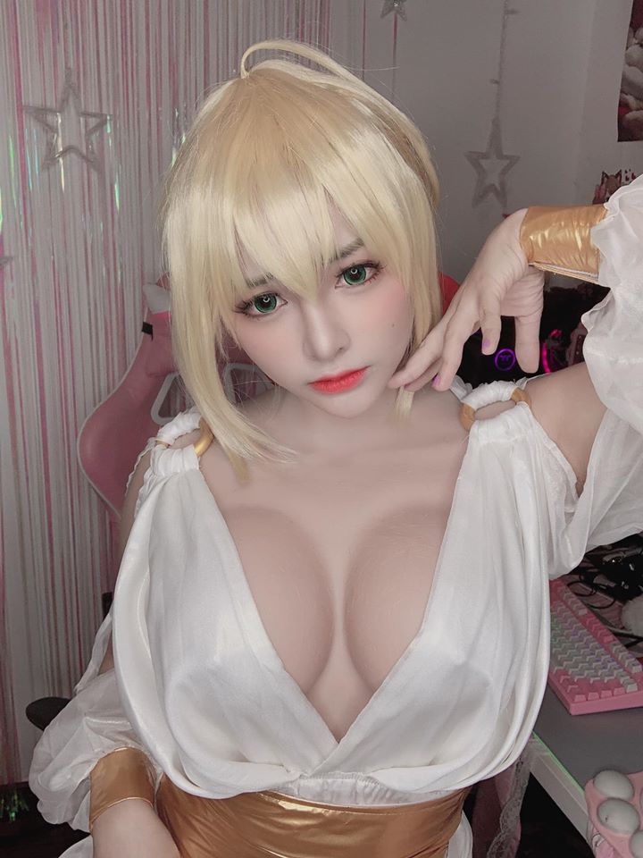 Thâu tóm giới cosplay và hội gái xinh cực phẩm, tựa game này khiến người chơi chóng mặt vì phải ngắm tâm hồn to tròn mỗi ngày - Ảnh 18. Thâu tóm giới cosplay và hội gái xinh cực phẩm, tựa game này khiến người chơi chóng mặt vì phải ngắm tâm hồn to tròn mỗi ngày - Ảnh 18.