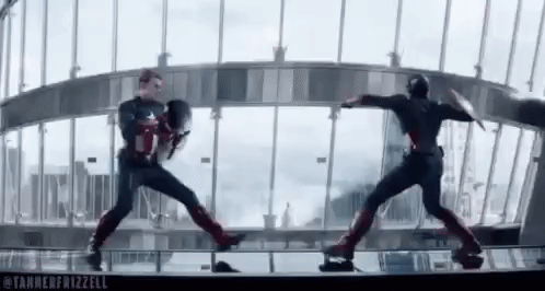 Thót tim clip hậu trường ENDGAME mới tiết lộ màn té lầu suýt vỡ đầu của Captain America - Ảnh 1.