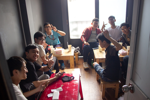 Khai trương Đụt Quán chi nhánh Tp. Hồ Chính Minh, khách đến đông nghịt xếp hàng cả trăm mét - Ảnh 7.