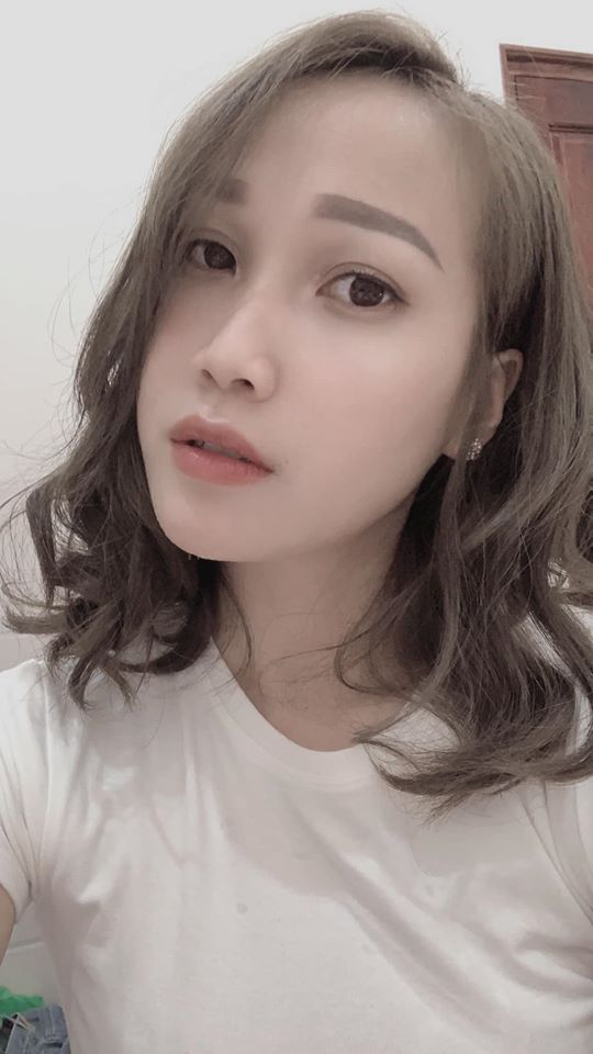 Góc mlem: Hot girl Thục Sơn thế hệ Z khoe ảnh, check in sexy điên đảo sau 1 đêm khiến 500 anh em không kịp đỡ - Ảnh 2. Góc mlem: Hot girl Thục Sơn thế hệ Z khoe ảnh, check in sexy điên đảo sau 1 đêm khiến 500 anh em không kịp đỡ - Ảnh 2.