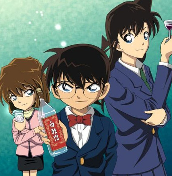 Cả Haibara và Ran Mori đều rất hợp với Conan (Shinichi)