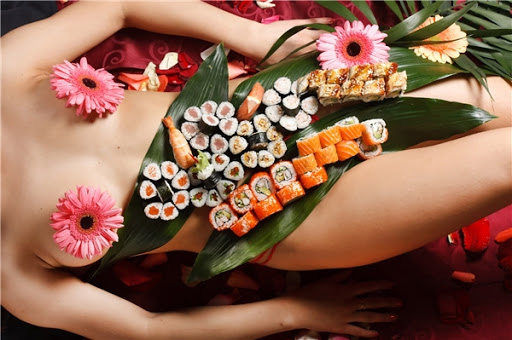 Bí mật bất ngờ đằng sau những bữa tiệc sushi khỏa thân đầy phấn khích và sức hút - Ảnh 4.