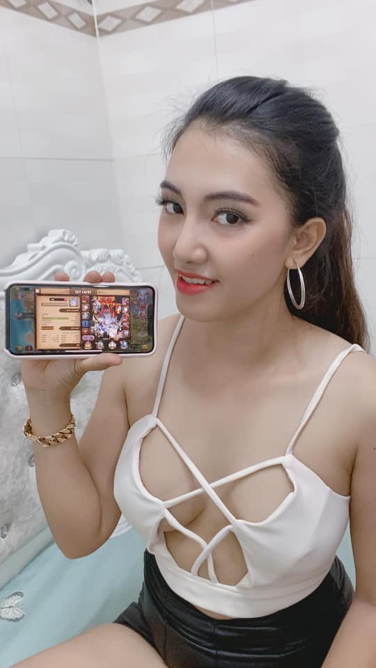 Cần gì sexy bốc lửa, cứ đáng yêu thế này là đủ... đốn tim các anh gamer rồi! - Ảnh 9.