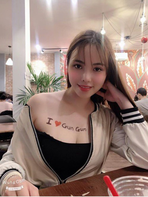 Cần gì sexy bốc lửa, cứ đáng yêu thế này là đủ... đốn tim các anh gamer rồi! - Ảnh 12.