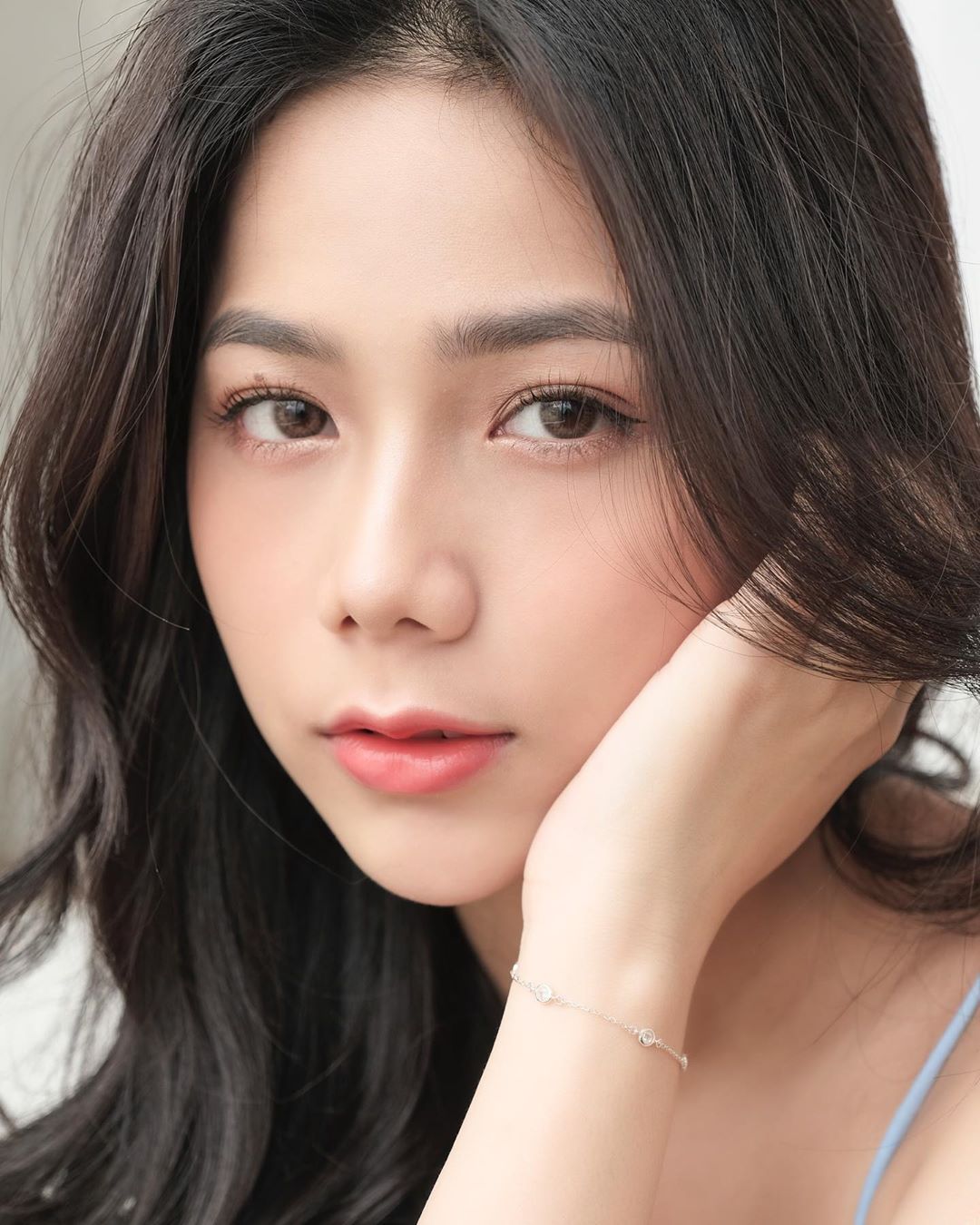 Lên báo nước ngoài vì bộ ảnh nội y gợi cảm, hot girl Việt có số đo 3 vòng 90-60-89 khiến người hâm mộ trầm trồ vì vẻ đẹp của cô - Ảnh 11.