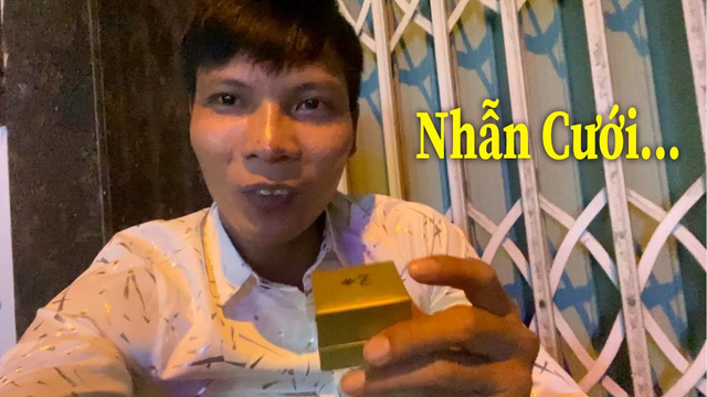 Bạn gái Lộc Fuho làm clip tuyên bố đủ 1 triệu view thì sẽ bay vào Nha Trang tỏ tình với chàng Youtuber, dân mạng rần rần phản đối - Ảnh 2. Bạn gái Lộc Fuho làm clip tuyên bố đủ 1 triệu view thì sẽ bay vào Nha Trang tỏ tình với chàng Youtuber, dân mạng rần rần phản đối - Ảnh 2.
