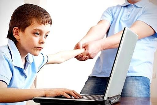 Các nhà khoa học cảnh báo về tác hại khi trẻ con online quá nhiều trong mùa dịch Covid-19 - Ảnh 2.