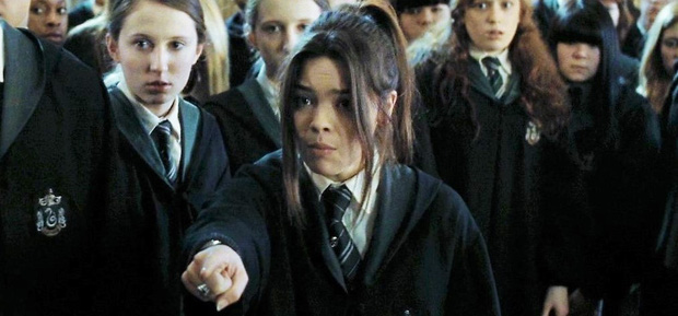 10 nhân vật Harry Potter bị ghét cay ghét đắng do fan bình chọn: Sôi máu với kẻ khiến Harry mồ côi, ác như Voldemort còn thua cái tên số 1! - Ảnh 3.