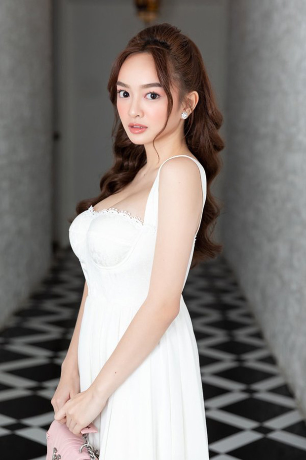 Hành trình nhan sắc của Kaity Nguyễn: Từ hotgirl ngực khủng đến ngọc nữ, lột xác ngoạn mục nhờ giảm 9kg - Ảnh 22.