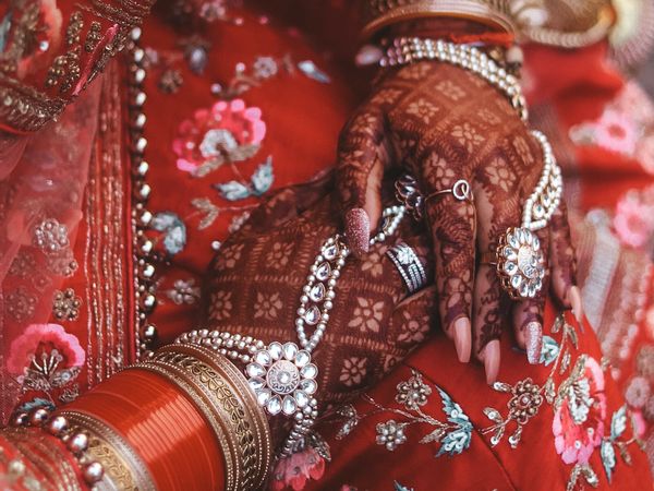 Bức xúc vì hôn phu không thuộc bảng cửu chương, cô dâu Ấn Độ tuyên bố hủy đám cưới - Ảnh 1.