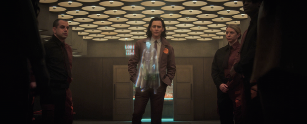 Loki tập 2 kết thúc chấn động: Loki bị hành ra bã, một nhân vật sừng sỏ của Marvel lần đầu xuất hiện! - Ảnh 3.
