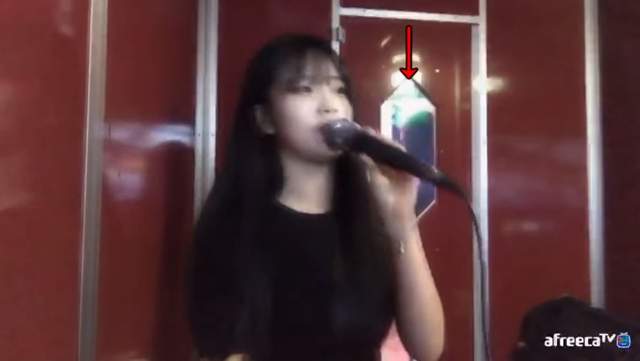 Ra ngoài hát karaoke 1 mình giữa đêm, nữ streamer xinh đẹp hoảng sợ khi bị trai lạ vào phòng, đề nghị song ca khiếm nhã - Ảnh 4.