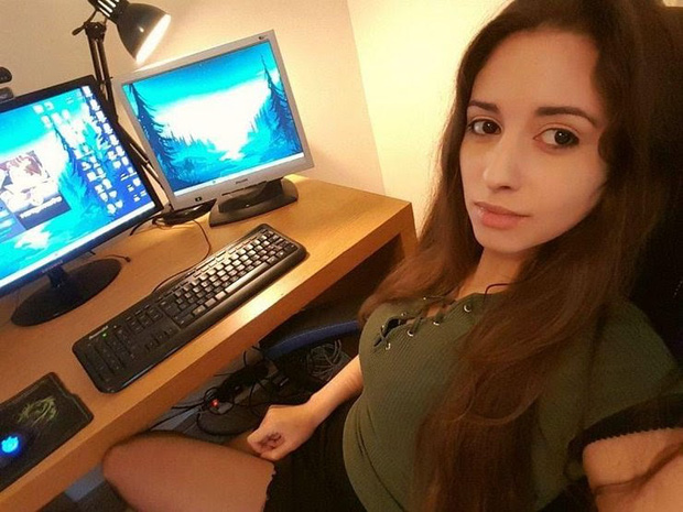 Nữ streamer xinh đẹp chia sẻ từng bị 40 người đàn ông quấy rối khi mới bắt đầu việc thiết kế game - Ảnh 7.