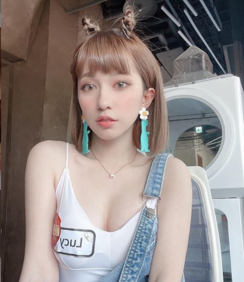 Bị fan nam rủ đi luyện cơ 2 mình ở chỗ riêng tư, nữ YouTuber bức xúc: Điều này thật kinh khủng - Ảnh 3.