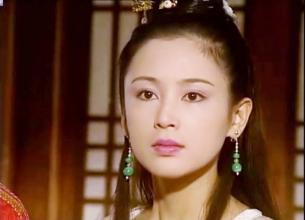 7 nàng Hằng Nga đẹp nhất màn ảnh Hoa ngữ: Mỹ nhân Tây Du Ký không có đối thủ, bất ngờ nhất là nhan sắc của Trịnh Sảng - Ảnh 7.