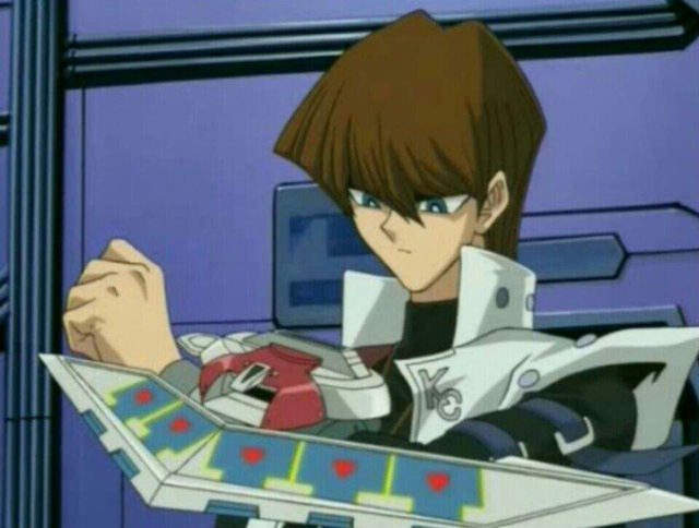 Chế tạo bàn đấu bài Yu-Gi-Oh! làm gối ngủ, nam game thủ được CĐM tung hô vì sáng tạo, giá bán sản phẩm gây sốc - Ảnh 1.