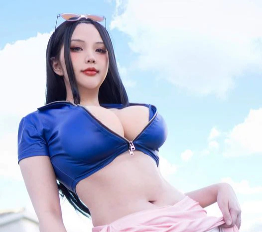Bổ mắt ngắm con gái Kaido trong One Piece qua loạt ảnh cosplay bốc lửa của nữ coser gốc Việt - Ảnh 6.