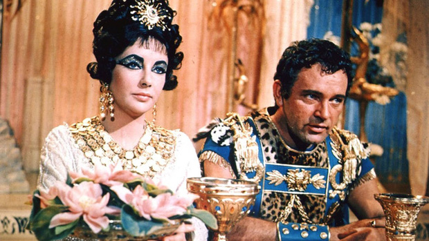 Choáng với nhan sắc Nữ hoàng Cleopatra được phục dựng khác hẳn trên phim, được gọi là nghiêng nước nghiêng thành có đúng hay không? - Ảnh 2.