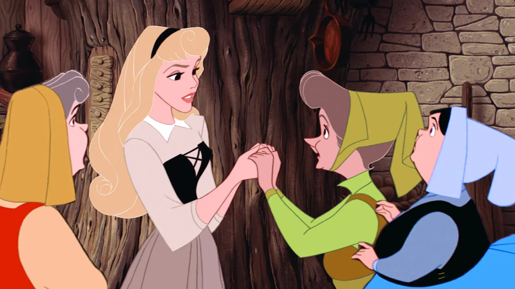 Mỹ nhân hạng A đằng sau hình tượng Công chúa ngủ trong rừng: Cũng lấy cảm hứng từ 2 nàng công chúa Disney khác!  - Ảnh 1 .