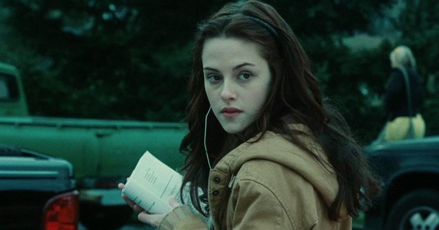 5 nhân vật nữ đẹp nhất Chạng vạng: Kristen Stewart không phải cái tên đầu tiên - Ảnh 1.