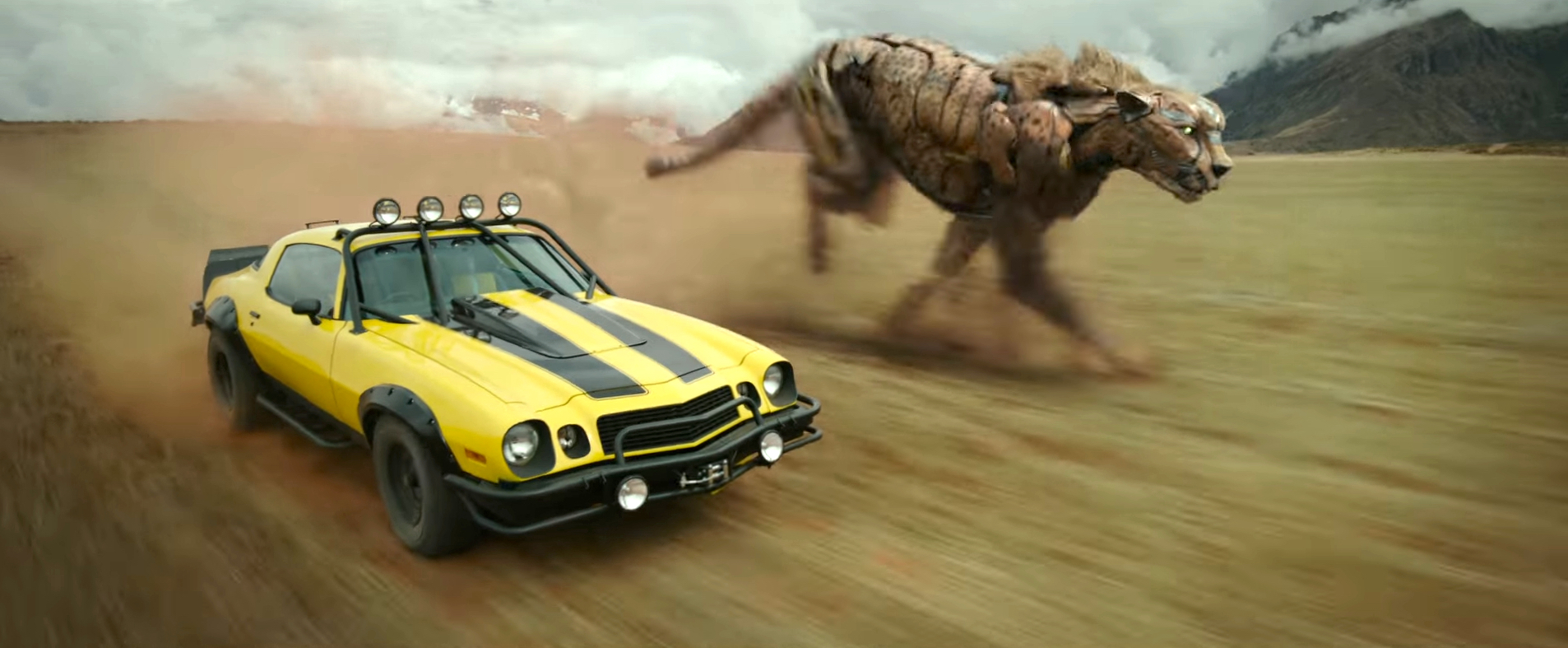 在《變形金剛：野獸崛起》預告片中與巨型怪物機器人的戰鬥令人窒息 - 照片 5。